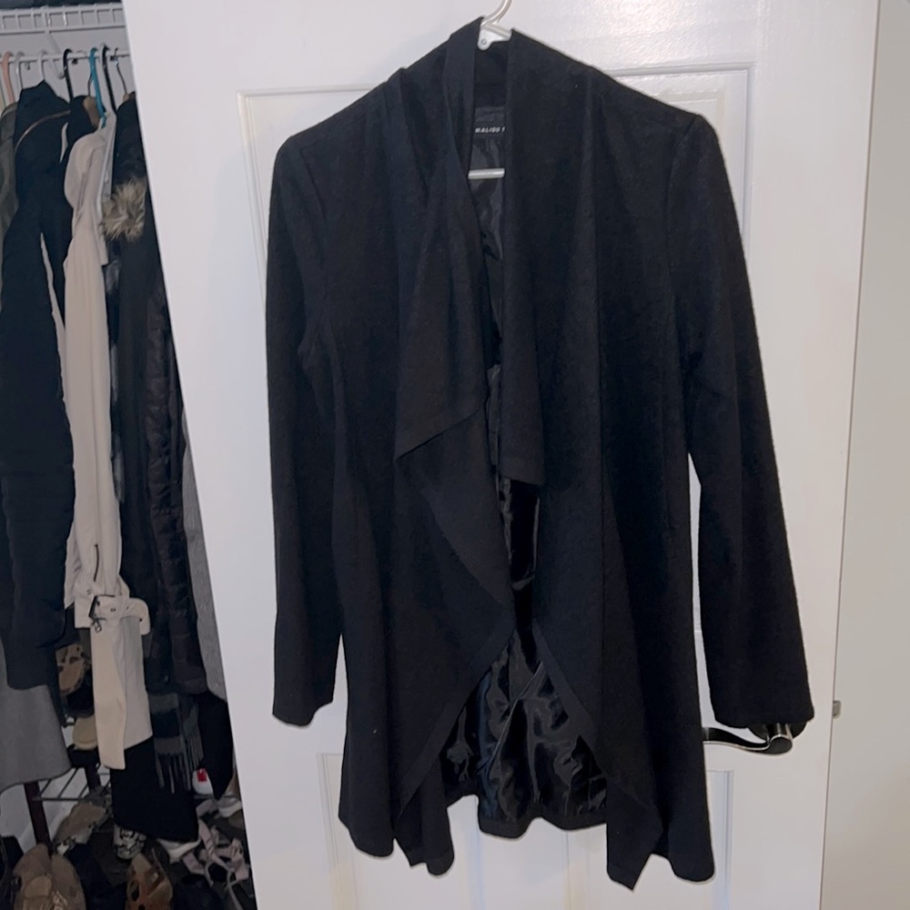 Malibu Sky - Black flowy jacket